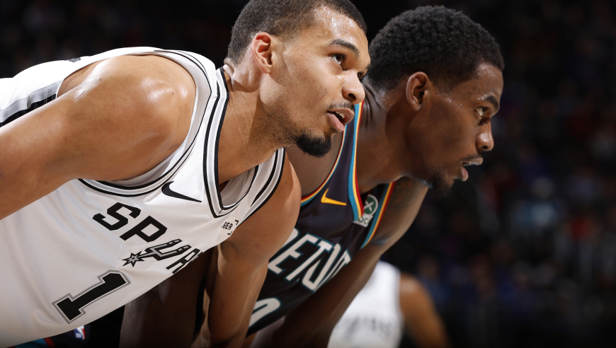 轰21+17+4+6帽，文班掀翻联盟第一破纪录！马刺时隔7年再拿9连胜