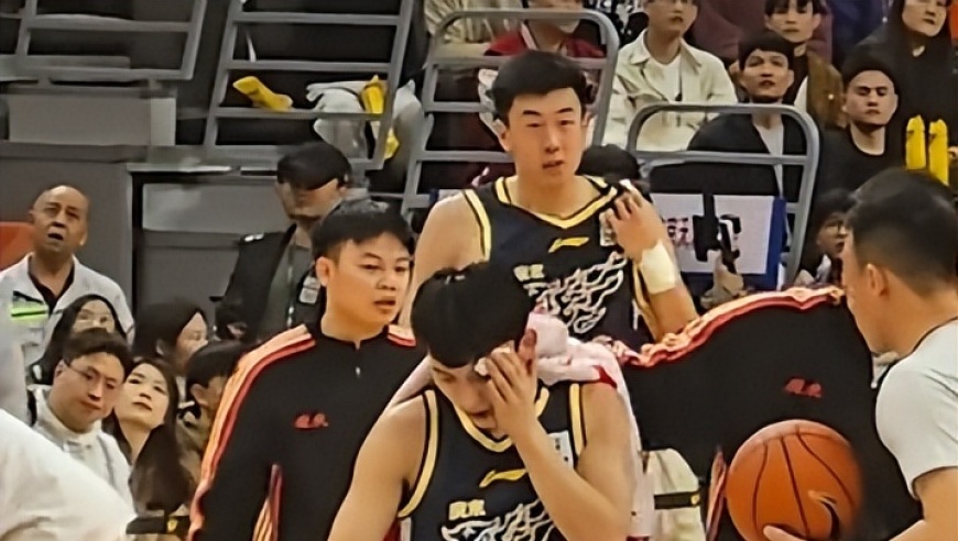 广东3消息！徐杰最新伤情，杜锋批评年轻球员，胡明轩令人失望