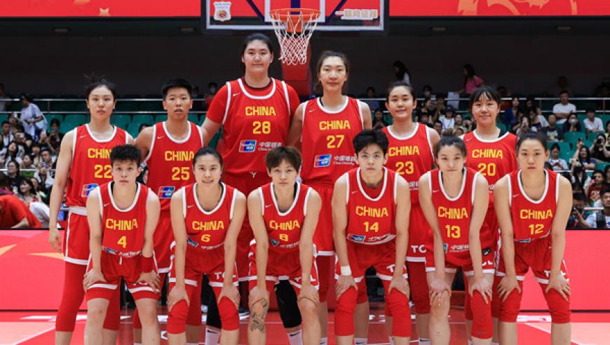 中国女篮vs日本18日前瞻：张子宇领衔亚洲杯阵容 宫鲁鸣力争大胜