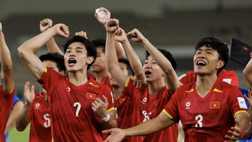 变天了！东亚4队包揽U23亚洲杯4强：国足领衔 西亚中亚+澳洲都趴窝