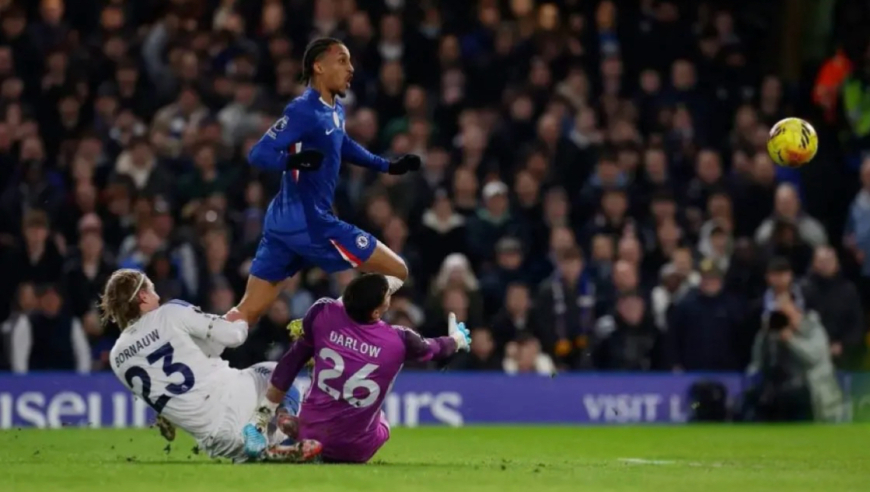 英超：切尔西2-2利兹联 帕尔默传射+失空门绝杀 佩德罗破门