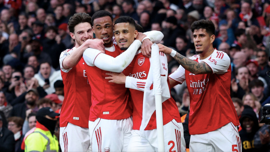 乌龙+红牌+绝平被吹！英超德比神剧情：11.6亿豪门1-2惨遭死敌3连斩