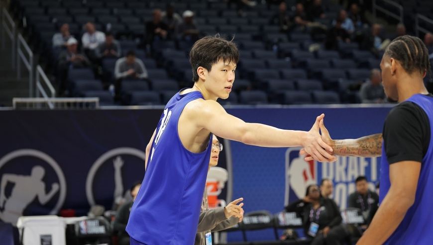 最后15天！美媒公布NBA模拟选秀：杨瀚森37顺位+火箭押宝天才控卫