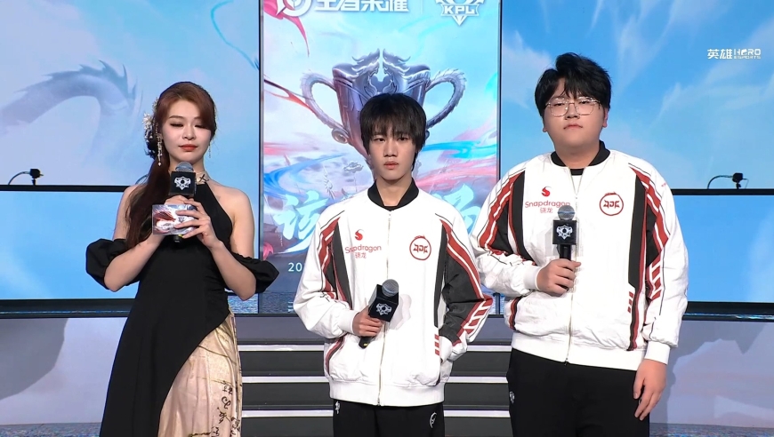 【赛后采访】北京JDG.无双(胡家荣)、北京JDG.清融(黄垚钦)：心情还是很不错的，可以开开心心回去过年