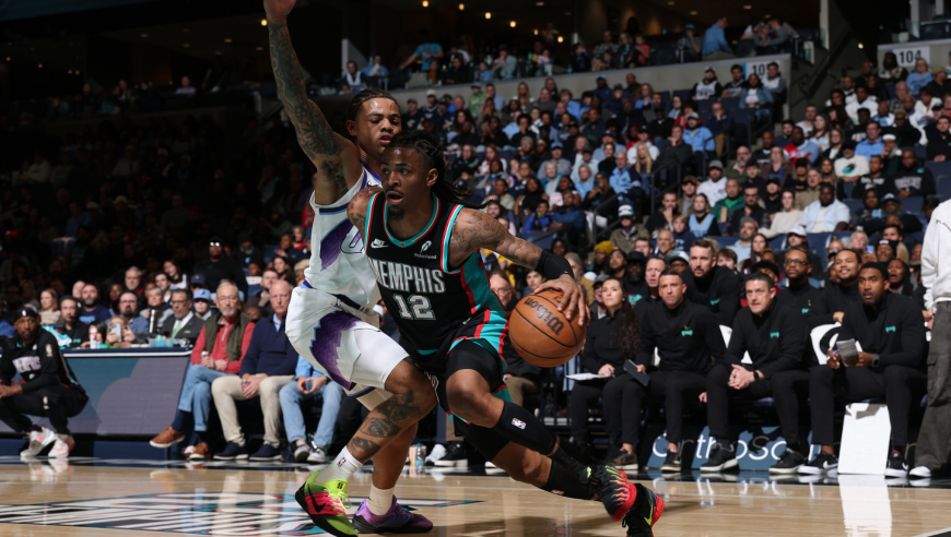 爵士灰熊最后时刻：乔治超难踩线3分奠胜势 莫兰特关键失误送好局