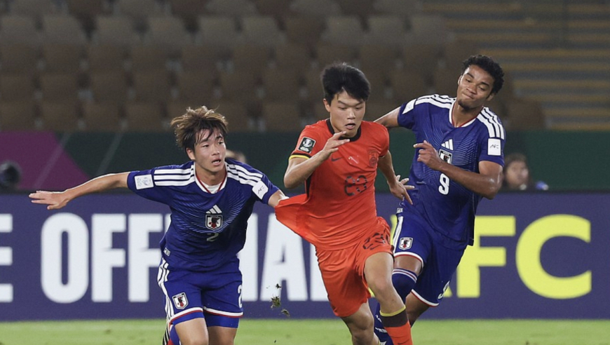 半场1射正！热议国足0-2落后日本：NXP！太着急，战术被研究透了