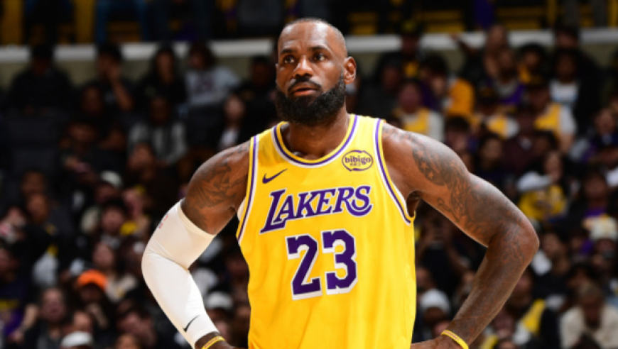 詹姆斯苦吞赛季首败！10中3仅10分0板3助 连续上双纪录险遭终结