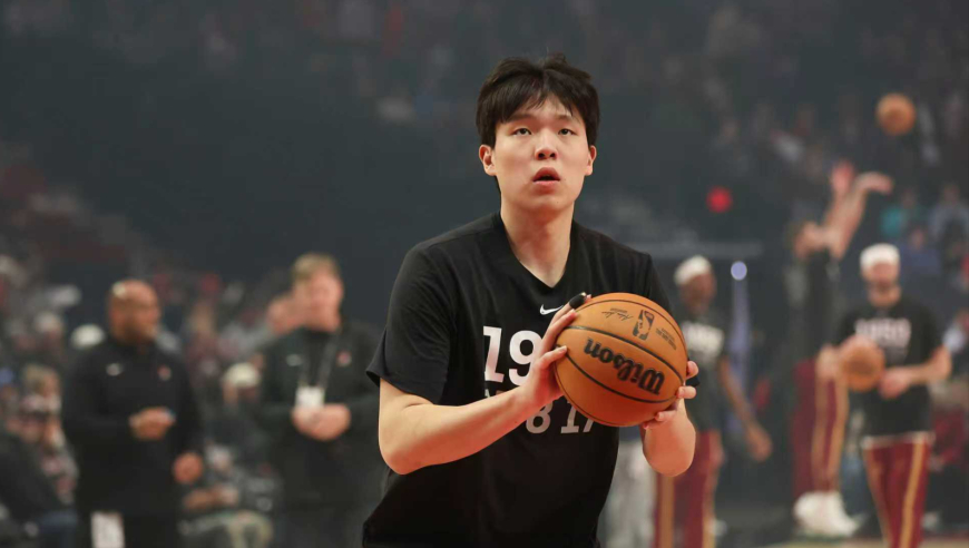 不比大根好用？杨瀚森战骑士表现完整回顾：抢下进攻篮板后妙传队友