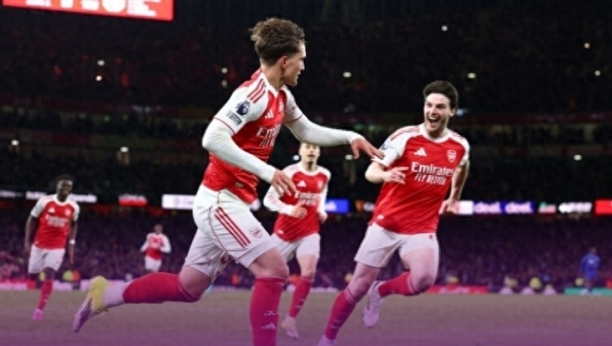 英超争冠提前大结局 曼城连场丢分彻底掉队 阿森纳9分领跑