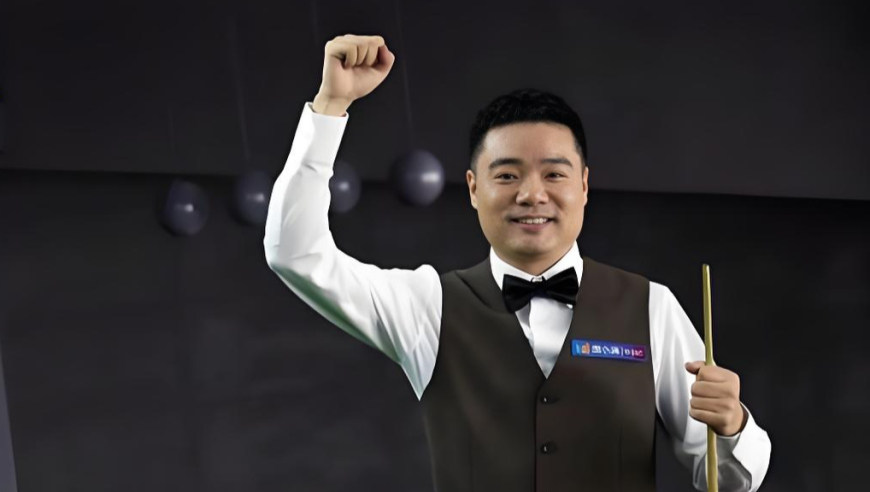 丁俊晖冲147狂秀极致准度，离谱操作嗨翻全场｜体坛记忆