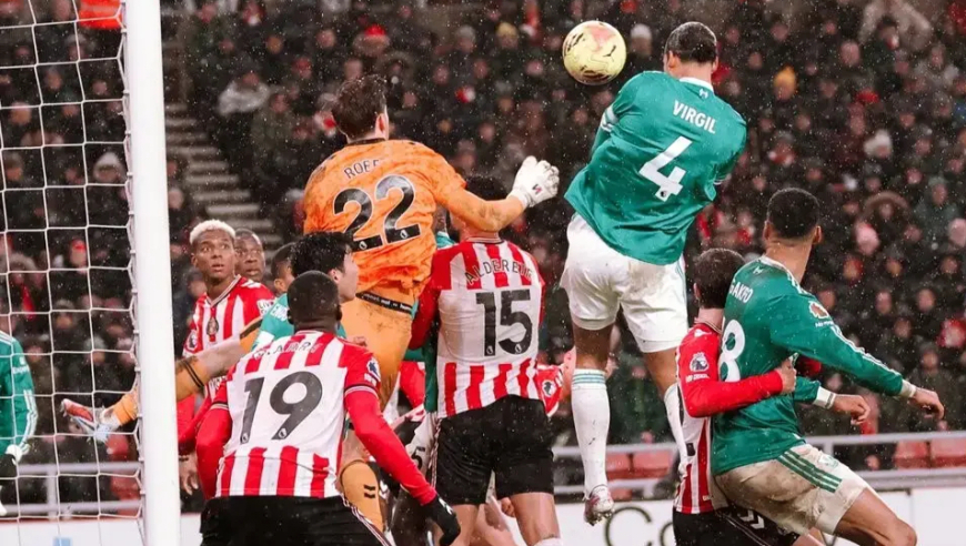 英超：利物浦1-0客胜桑德兰 范戴克头槌破门 萨拉赫献助攻