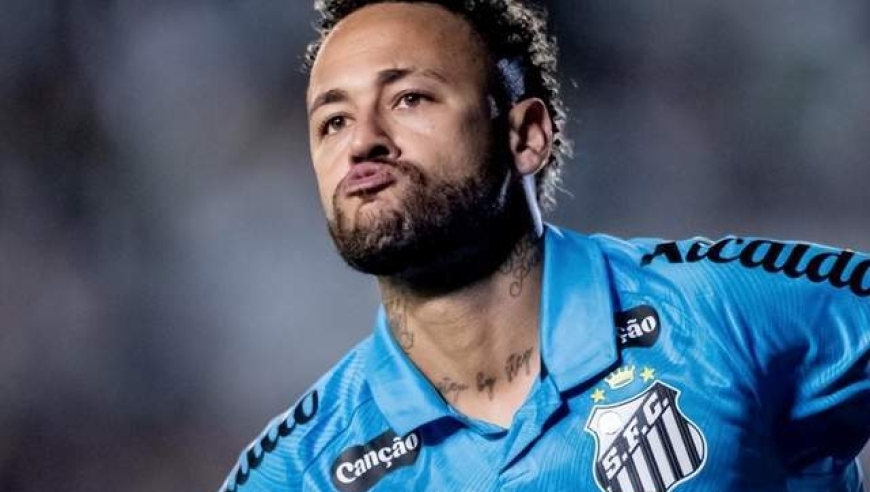 33岁内马尔狂飙：18分钟3球 带队逃离降级区！全队跪地庆祝