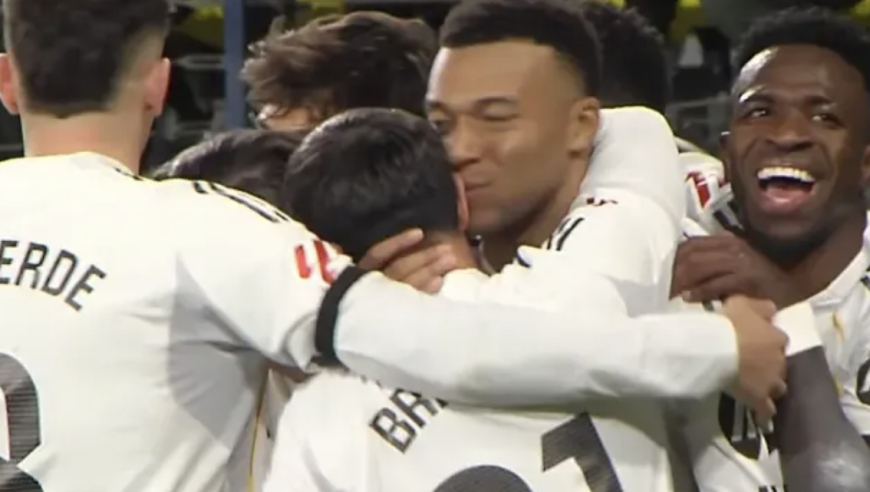 亲吻26岁兄弟！姆巴佩再秀勺子点球+感人故事曝光 皇马5连胜领跑