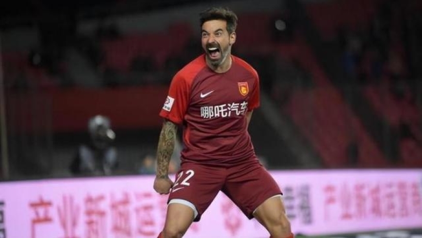 前中超巨星称在中国踢球太累：4年赚了16亿，踢一场球拿2100万