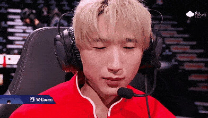 TES.A/TCG赛中换人：长沙TES.A.书源换下安七