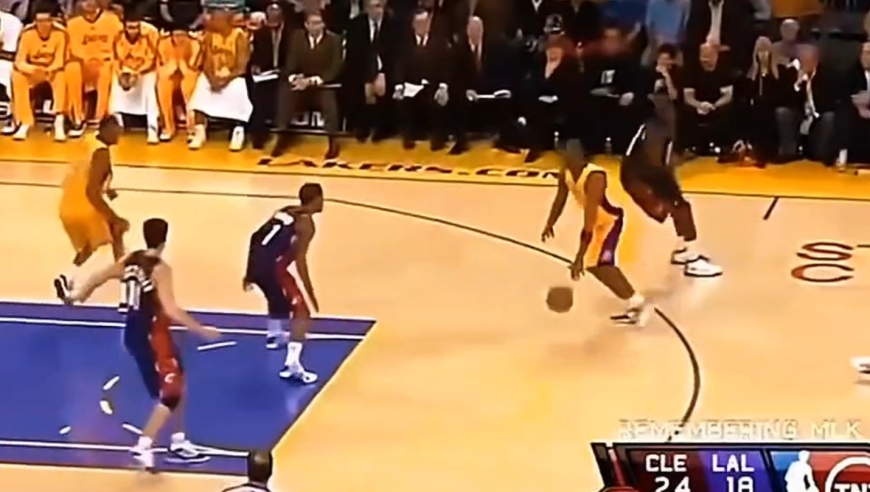 当23对上24 科比詹姆斯经典对决