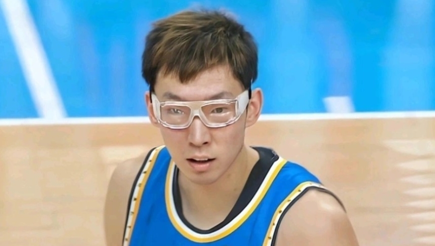 北京88-75击败浙江，周琦罚球7中6，谁是本场最佳？数据不说谎！