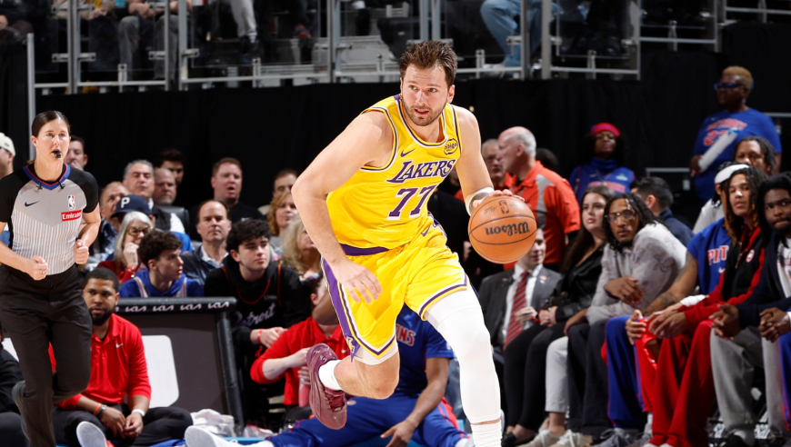 无缘十连胜！湖人活塞生死时刻：詹金斯连得4分 东契奇差点极限绝平