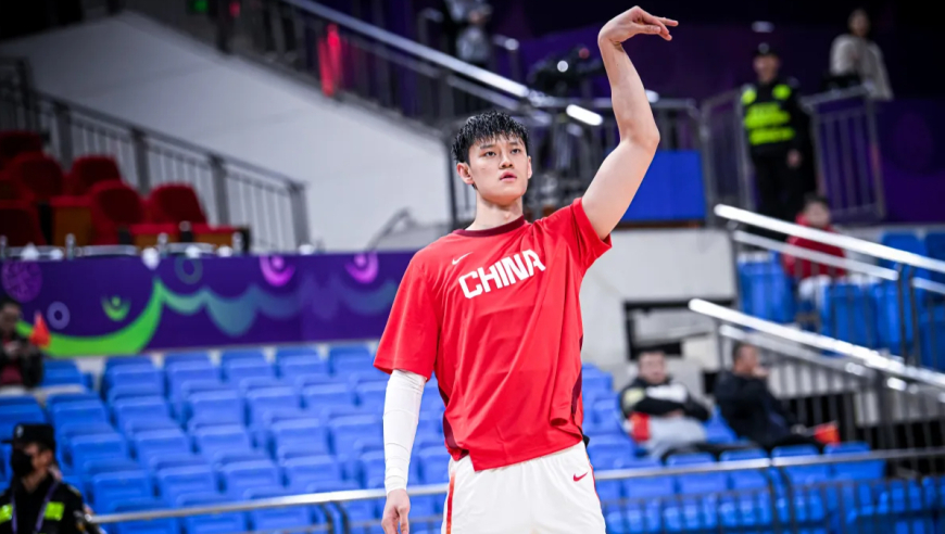 戏精大赏丨曾凡博不回CBA了？新赛季加盟澳洲NBL？