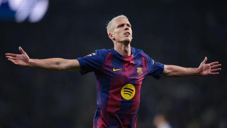 西甲-8连胜！巴萨2-0西班牙人先赛7分领跑，奥尔莫、莱万破门，霍安屡献神扑