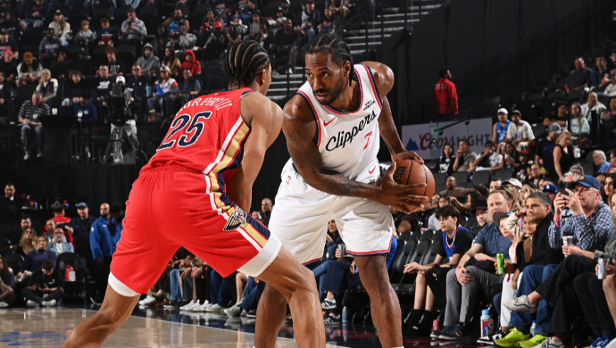 快船战神！莱昂纳德vs鹈鹕23分集锦：连秀暴扣+25正负值全场最高