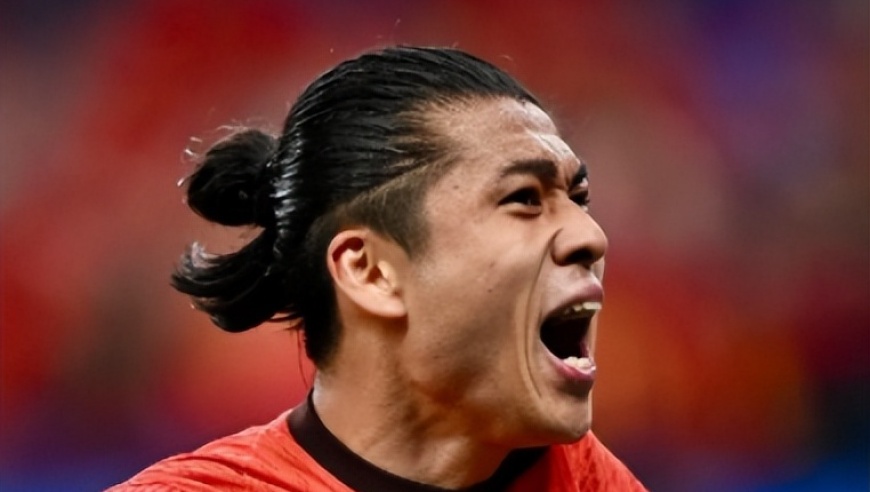 一场3：1验出国足争议新星真成色，必得邵佳一器重，张玉宁或给他让位