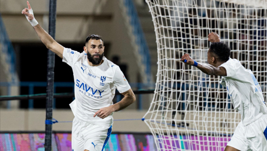 利雅得新月6-0阿科多集锦：本泽马首秀戴帽+助攻 达瓦萨里双响