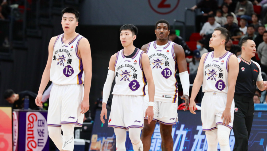 0胜4负！CBA又一伪强队被打回原形，换帅直接把球队毁成鱼腩？