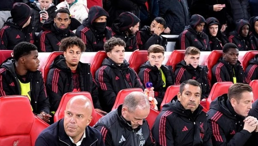 濒临下课！斯洛特成英超第2危险主帅：5连败+排第7 克洛普或回归