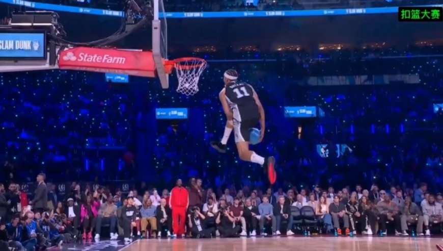 刺激！2026扣篮大赛决胜时刻：满分扣篮不敌失误遭黑马逆袭夺冠
