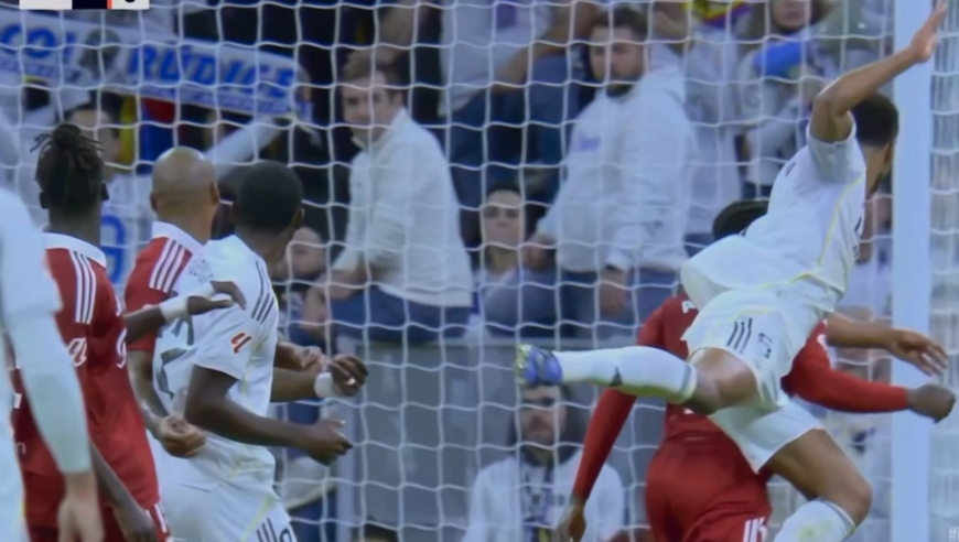 王者霸气！超慢镜看贝林厄姆泰山压顶破门，对手被压制无奈目送