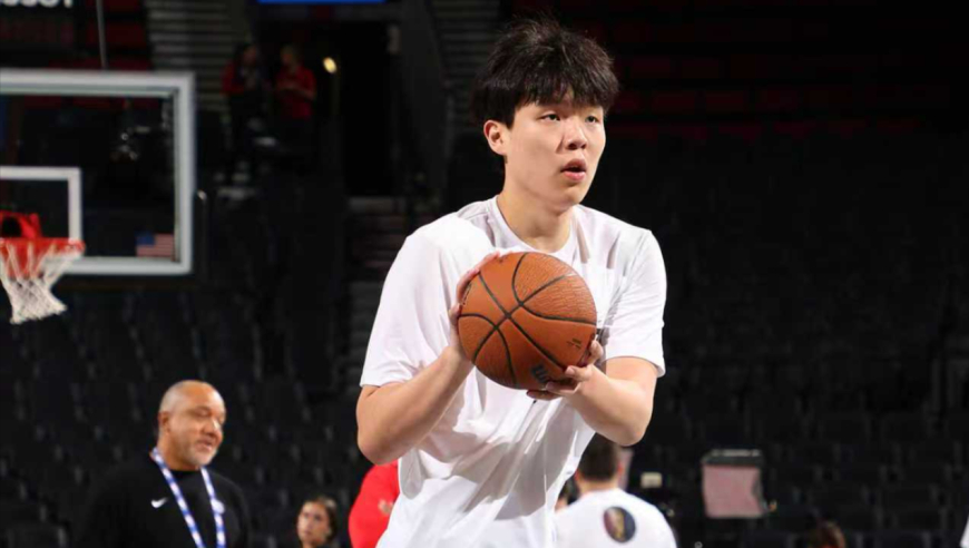 杨瀚森在场输16分遭打爆 长时间没稳定比赛他被坐废 | 篮不住嘴