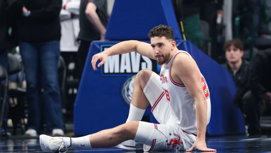 火箭三少轰73分胜鹈鹕！杜兰特18分躺赢，总得分超诺天王，亚当斯重伤