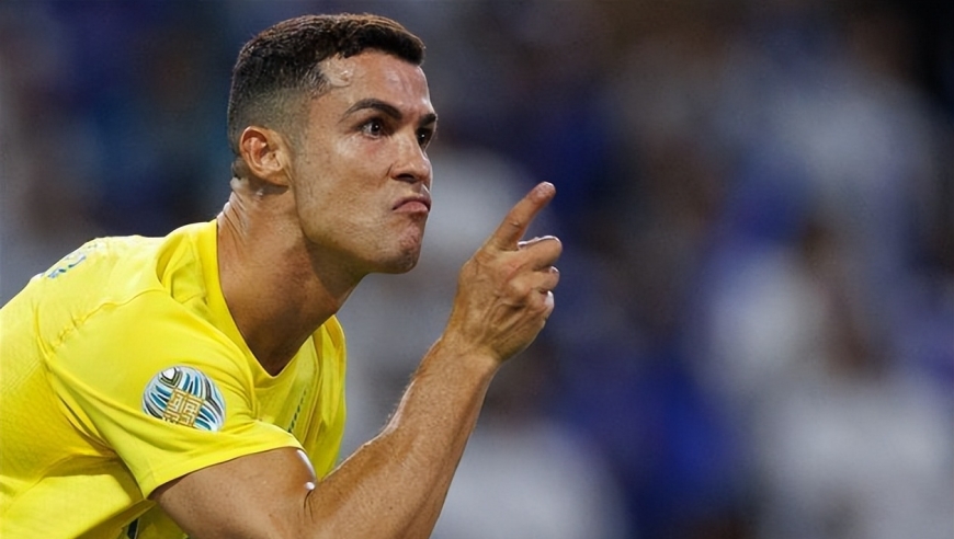 三连败+3年0冠！利雅得胜利球迷怒喊卖C罗：我们高薪养了个宠物