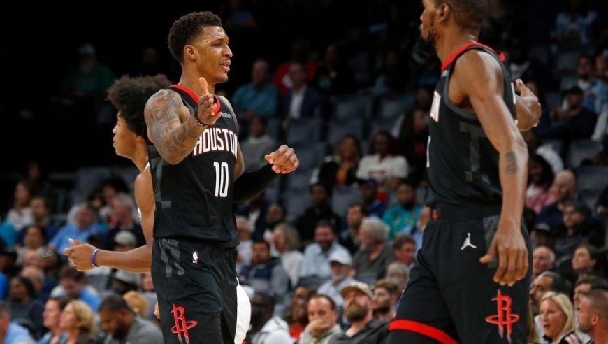 火箭轰5连胜！杜兰特11分躺赢这一战，我彻底认清了8名球星