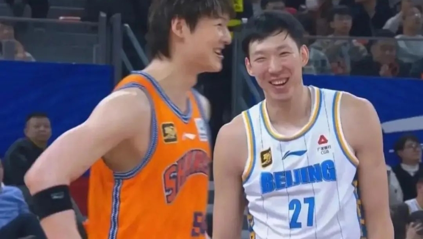 3换1！交易正式达成！王哲林三年顶薪续约