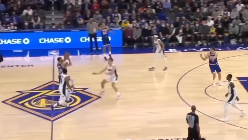 重温NBA让人惊掉下巴的名场面，看完一个都想喊这球也能进