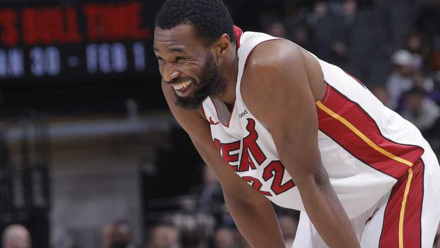 威少22+7国王无缘17分逆转热火 热巴25+7德罗赞23分引冲突