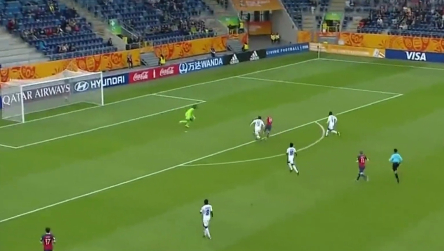 魔童降世！哈兰德九子登科打哭对手小孩！