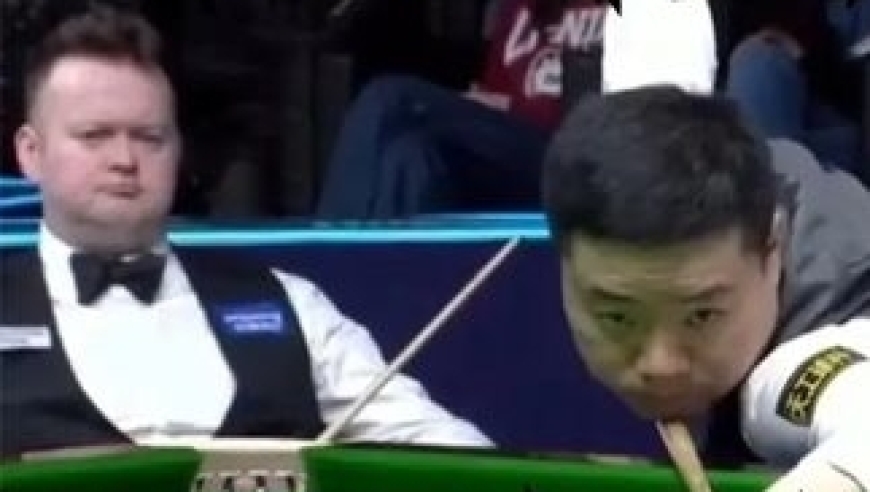 体坛记忆｜5：3干掉墨菲晋级8强！丁俊晖逆天组合球绝杀！全场起来鼓掌欢呼 