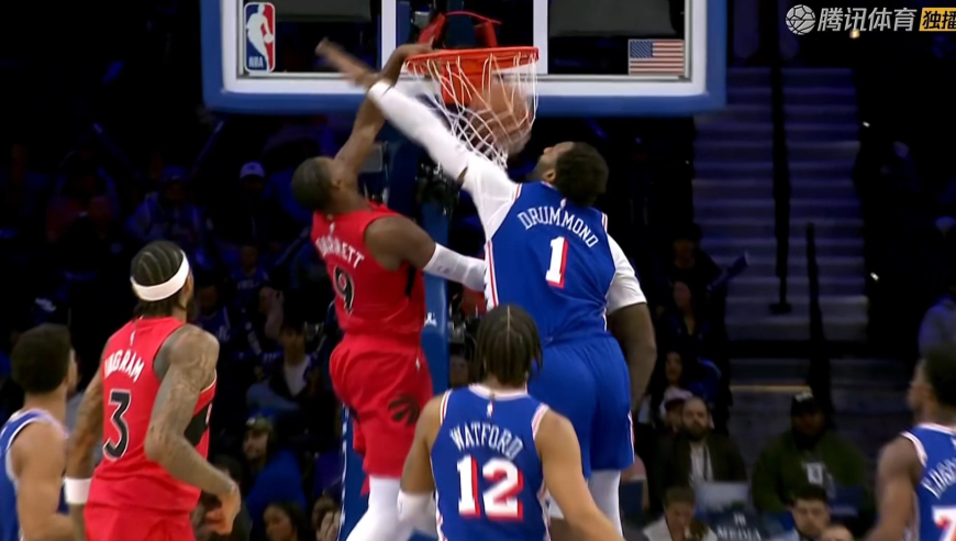 锁定五佳球！巴雷特空切接球直接死亡隔扣德拉蒙德并造成犯规