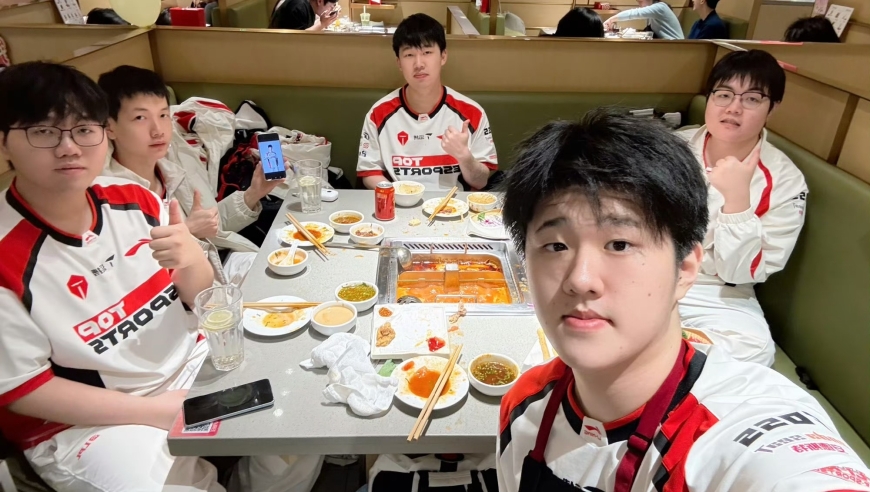 继&ldquo;WE被TES零封，下路About选手发挥引热议&rdquo;后，LPL传来好消息，Uzi：第一赛段结束就搞乌兹杯，奖金不会低于100万