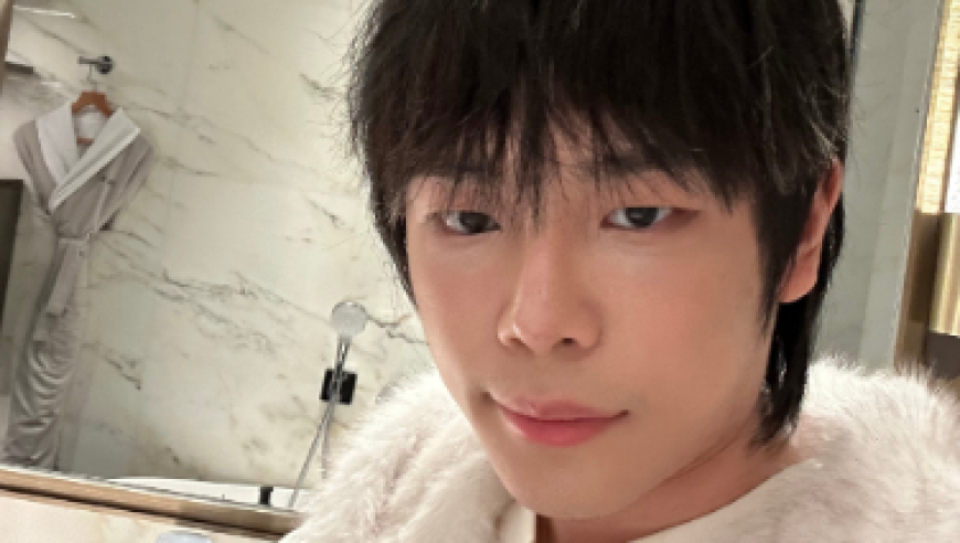 成都AG超玩会.钟意发文：你们要的高价小马糕，自己拿