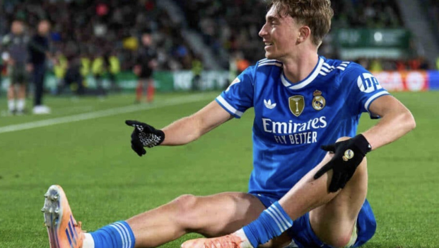 赫伊森时隔4天更新社媒，转发了一张2个猴子的图片，仍拒道歉