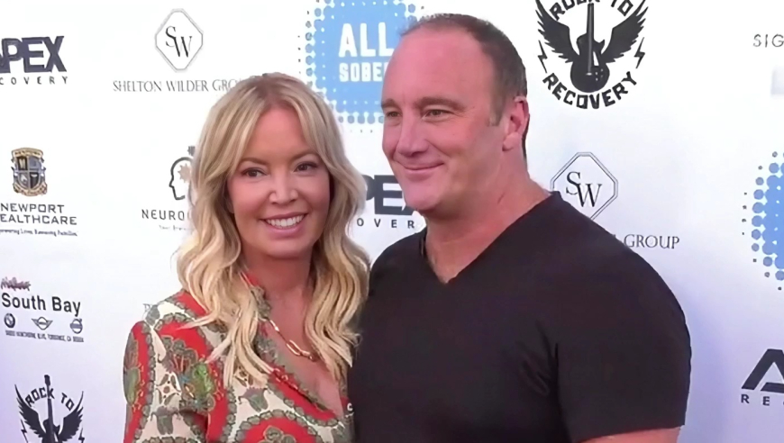 另一面 | 三次为湖人牺牲爱情，二婚嫁给詹黑，珍妮原来早有伏笔