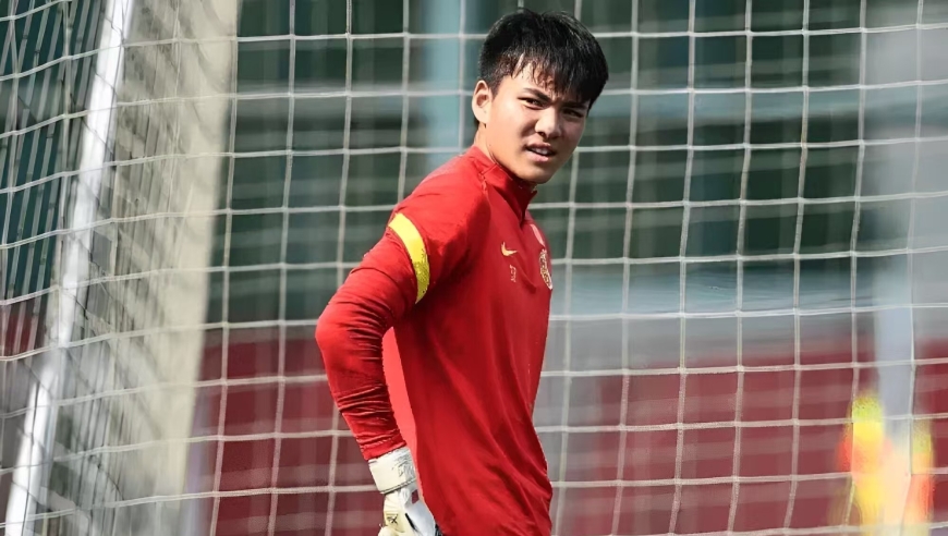 感谢邵佳一 ！李昊最后时刻3次关键世界级扑救：中国足球真不缺门将