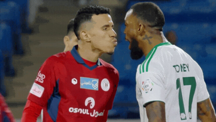 差点被对手强吻，伊万&middot;托尼：我从来没闻过这么臭的味道