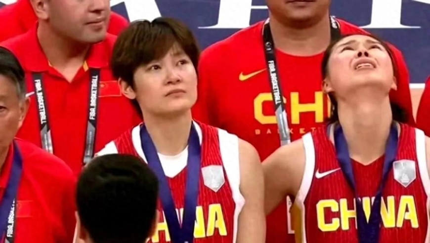 女篮首位离队球员曝光！并非李缘或黄思静，宫鲁鸣也无法挽留她