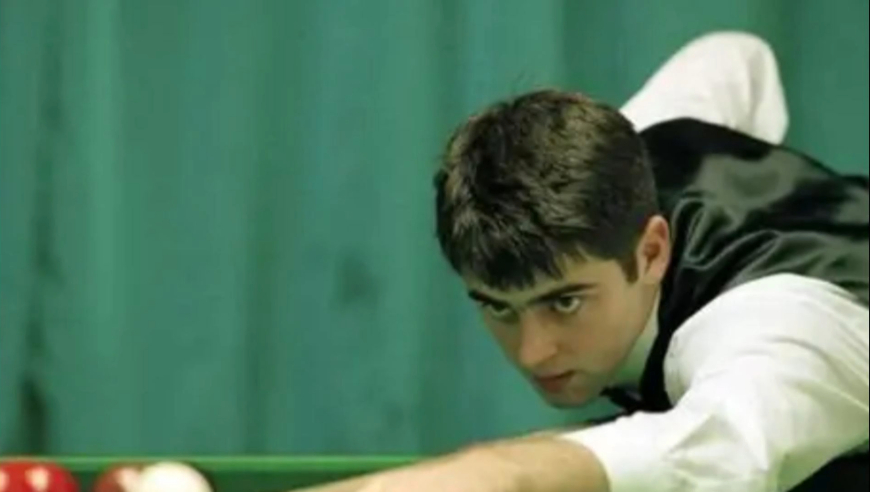 体坛记忆｜没进攻机会的奥沙利文 随手抡一杆想走 对手和裁判都懵了