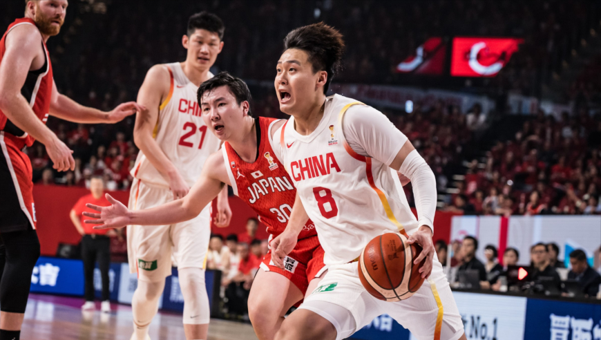 让你8打5又如何？中国男篮对日本男篮堪称血脉压制丨正经讲故事